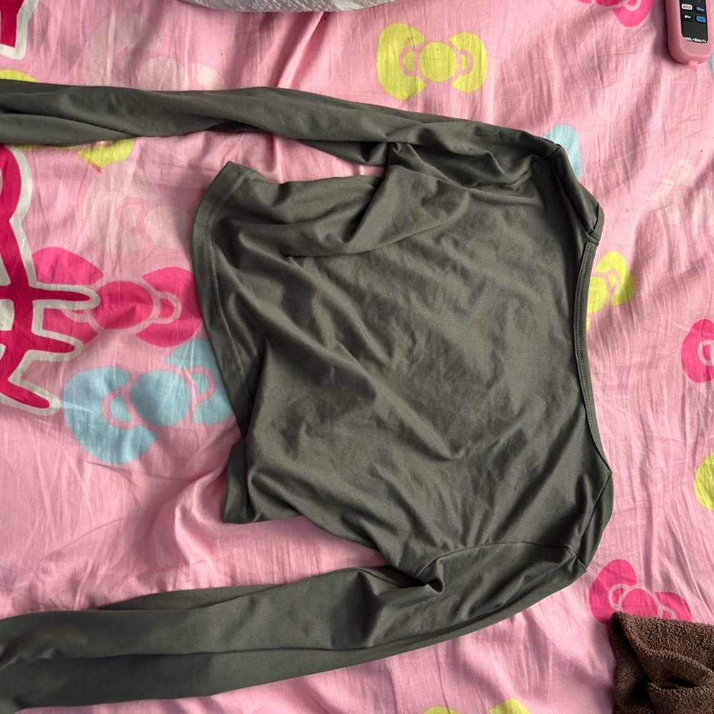 Grey crop top long sleeve